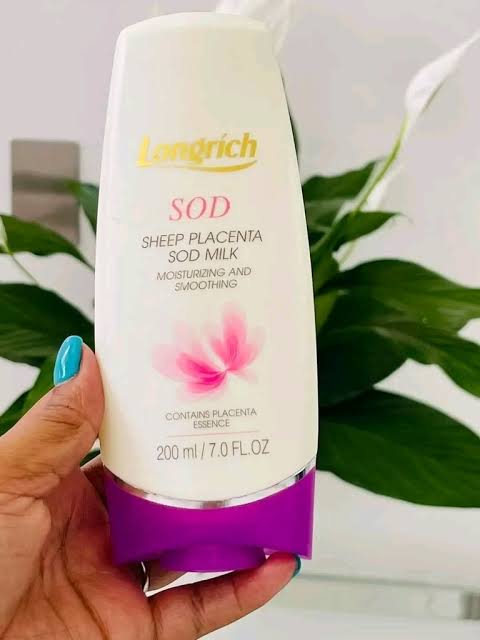 cheap  Longrich SOD Body Cream. buy and sale China, Europe, Turkey, German in wholesale prices Cameroon. FR: Le lait corporel SOD Longrich (enrichi en placenta de brebis et vitamine E) est un soin hydratant puissant conçu pour réparer, protéger et adoucir la peau. Il est réputé pour atténuer les vergetures, combattre les signes du vieillissement, et un